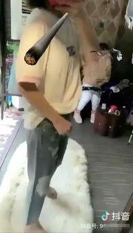 国产盗撮洗澡视频,隐私边界何在？